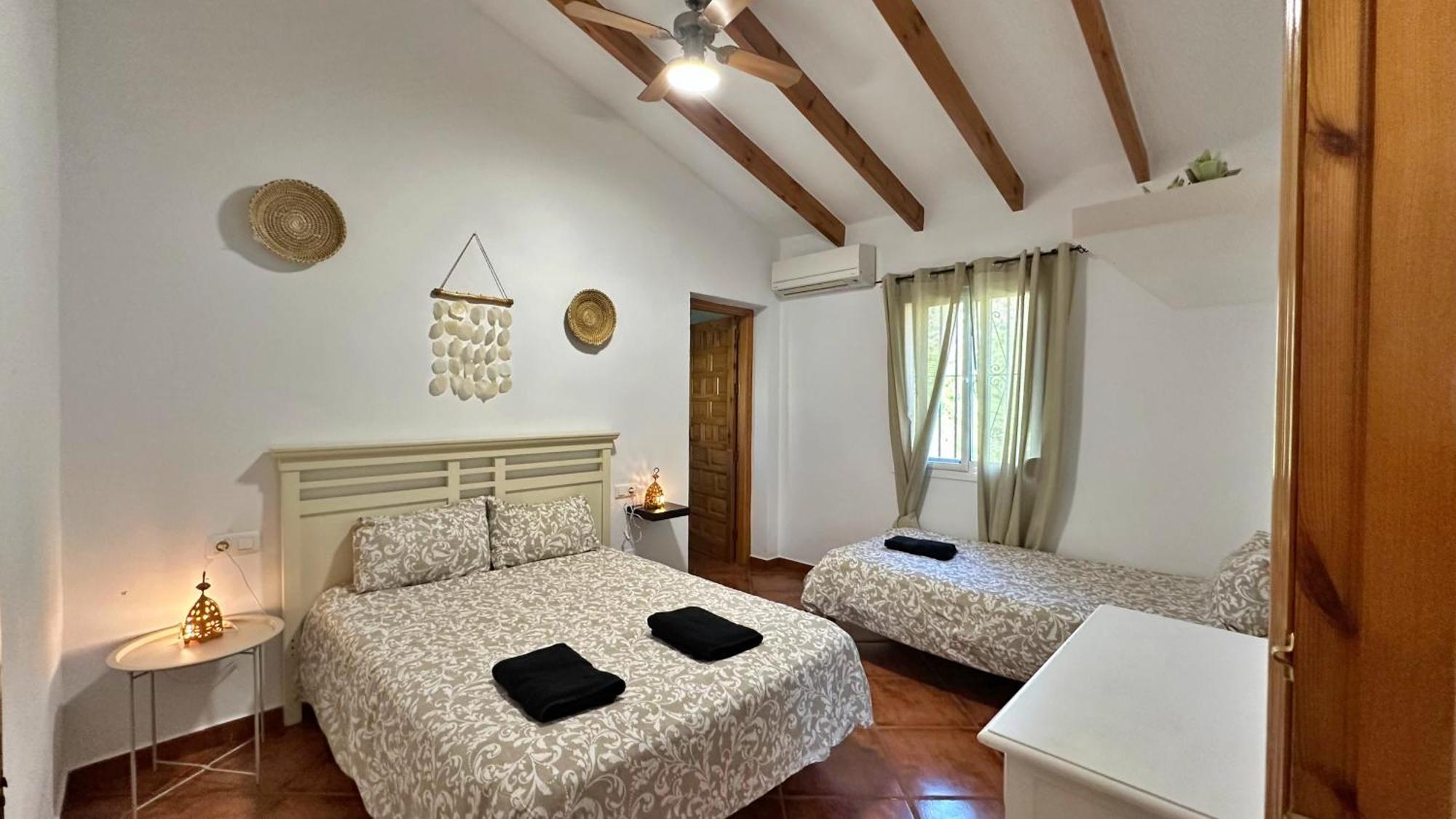 Villa Barbara Piscina Vallada Con Barbacoa By Andaraholidays Málaga Dış mekan fotoğraf